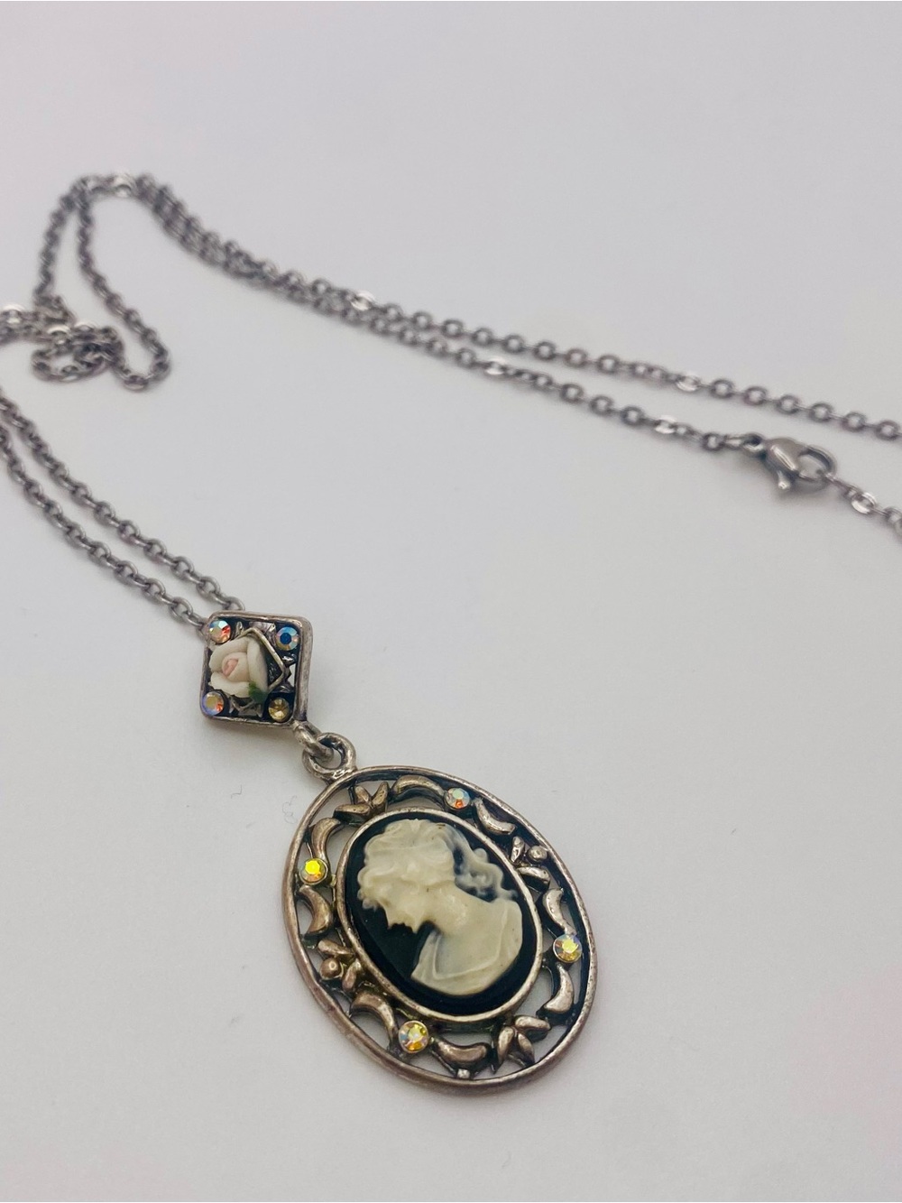 Vintage Lia Sophia Cameo Statement Necklace